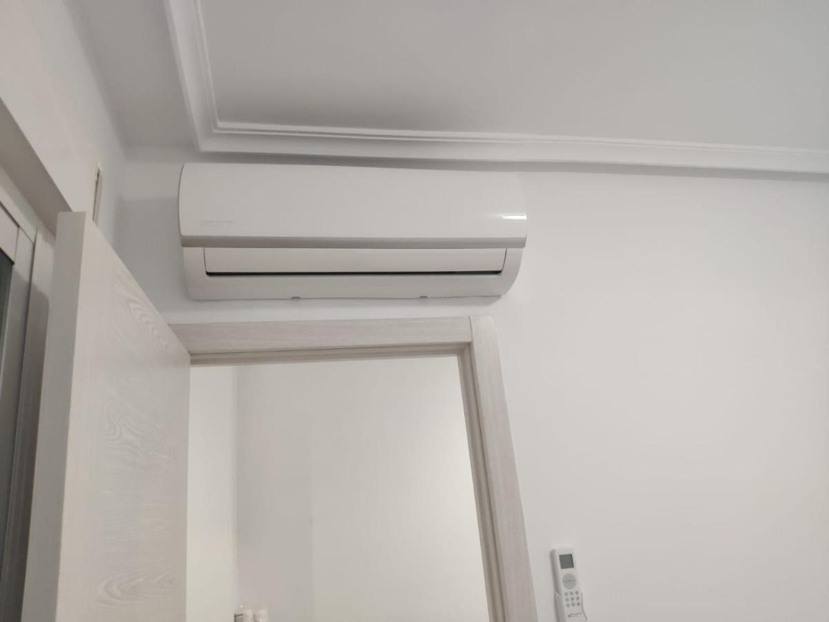 Piso Recien Reformado A Menos De 50M De La Playa Apartment Torrevieja Ngoại thất bức ảnh